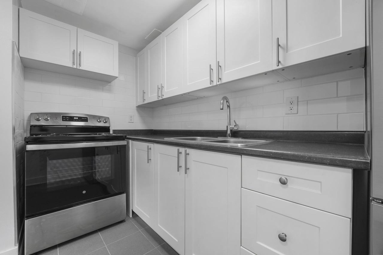 Park Place Apartments - Photo 5 of 22