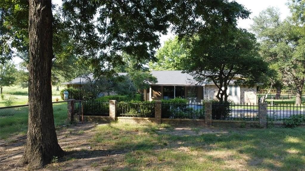 2815 Fm 3092 - Photo 3 of 28