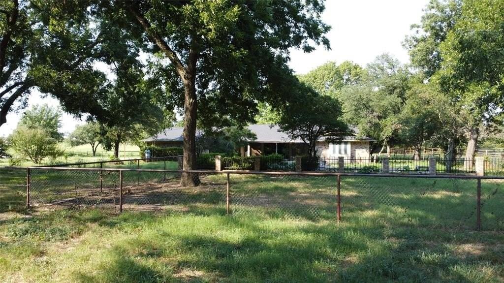 2815 Fm 3092 - Photo 4 of 28