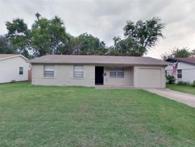 3221 Edgebrook Dr - Photo 1 of 1