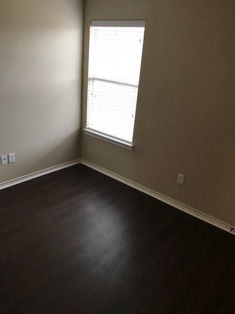 1303 Piedmont Dr - Photo 6 of 12