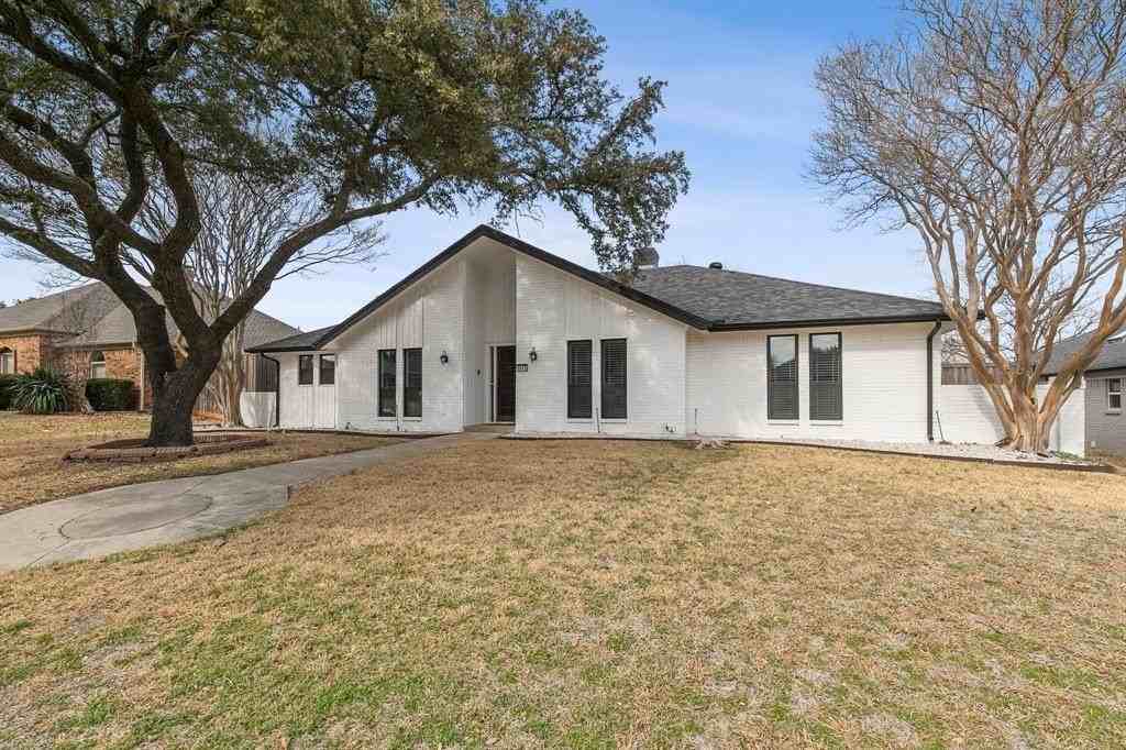 1813 Cross Bend Rd - Photo 2 of 30