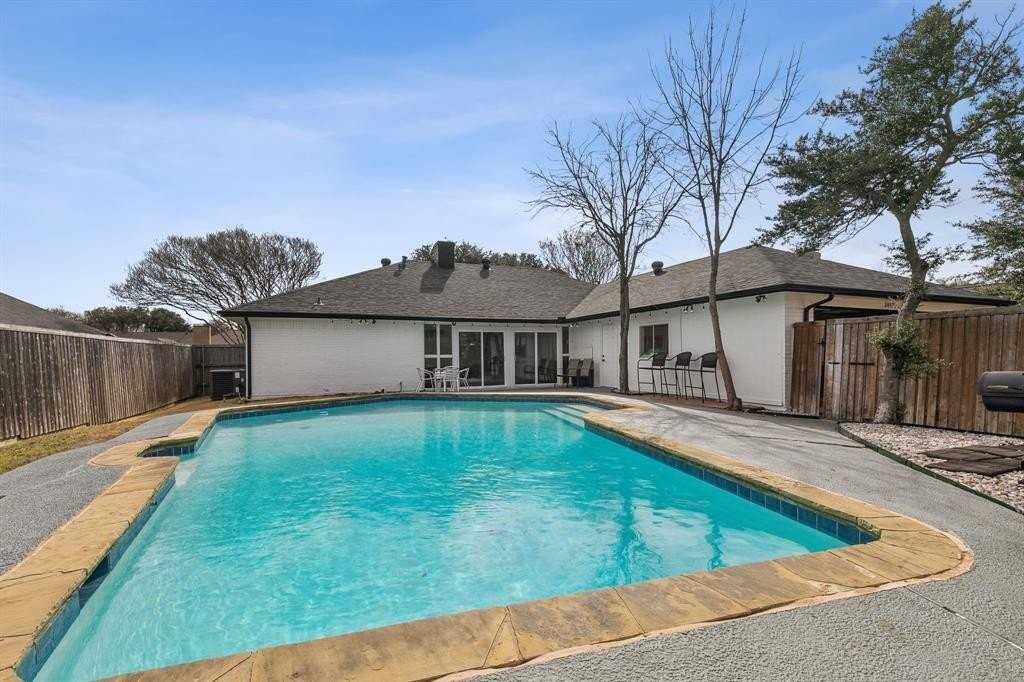 1813 Cross Bend Rd - Photo 3 of 30