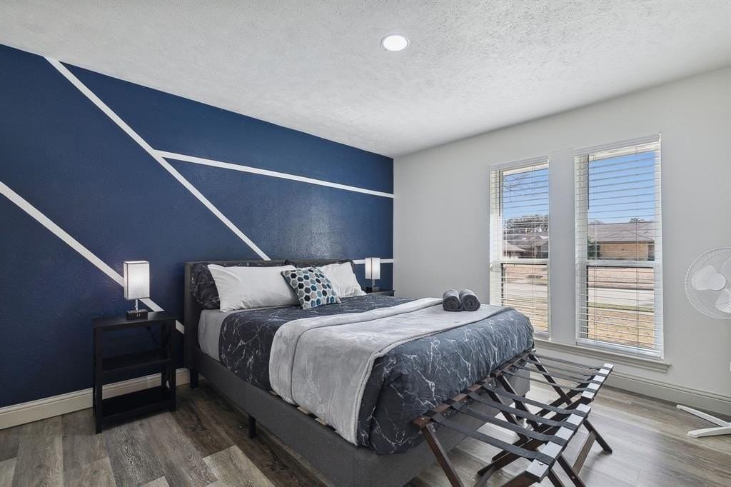 1813 Cross Bend Rd - Photo 7 of 30