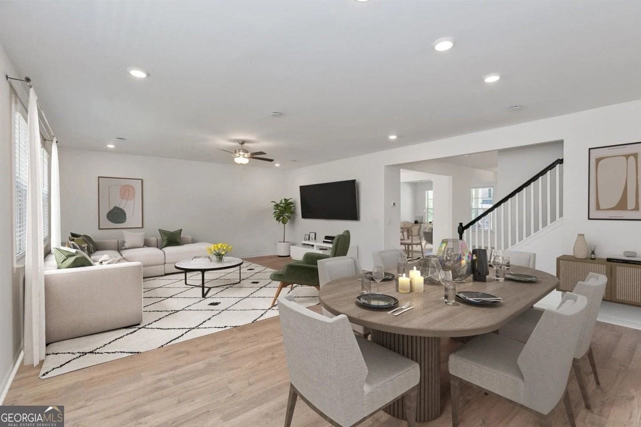 2226 Derrick Dr - Photo 4 of 9