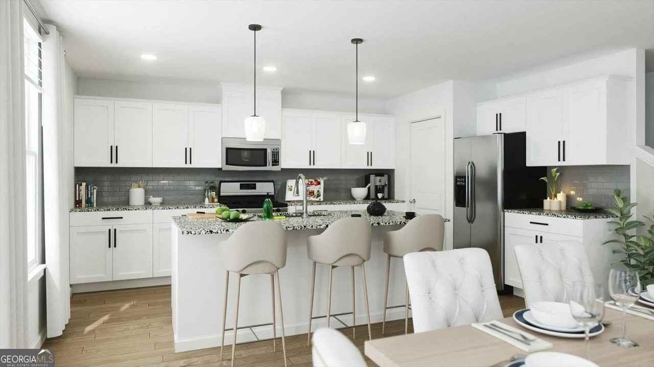 2436 Derrick Dr - Photo 2 of 6