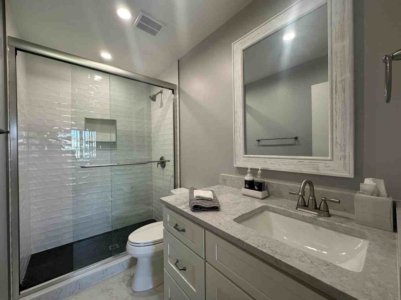 305 Club Dr - Photo 7 of 14