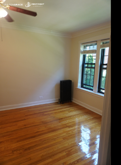 2501 W Winnemac Ave #1A - Photo 2 of 5