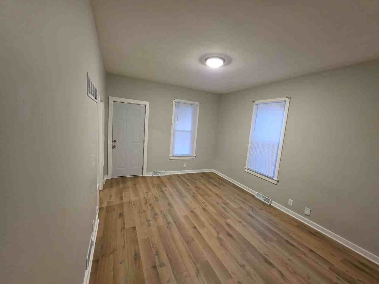 1310 N 2nd St - Photo 5 of 11