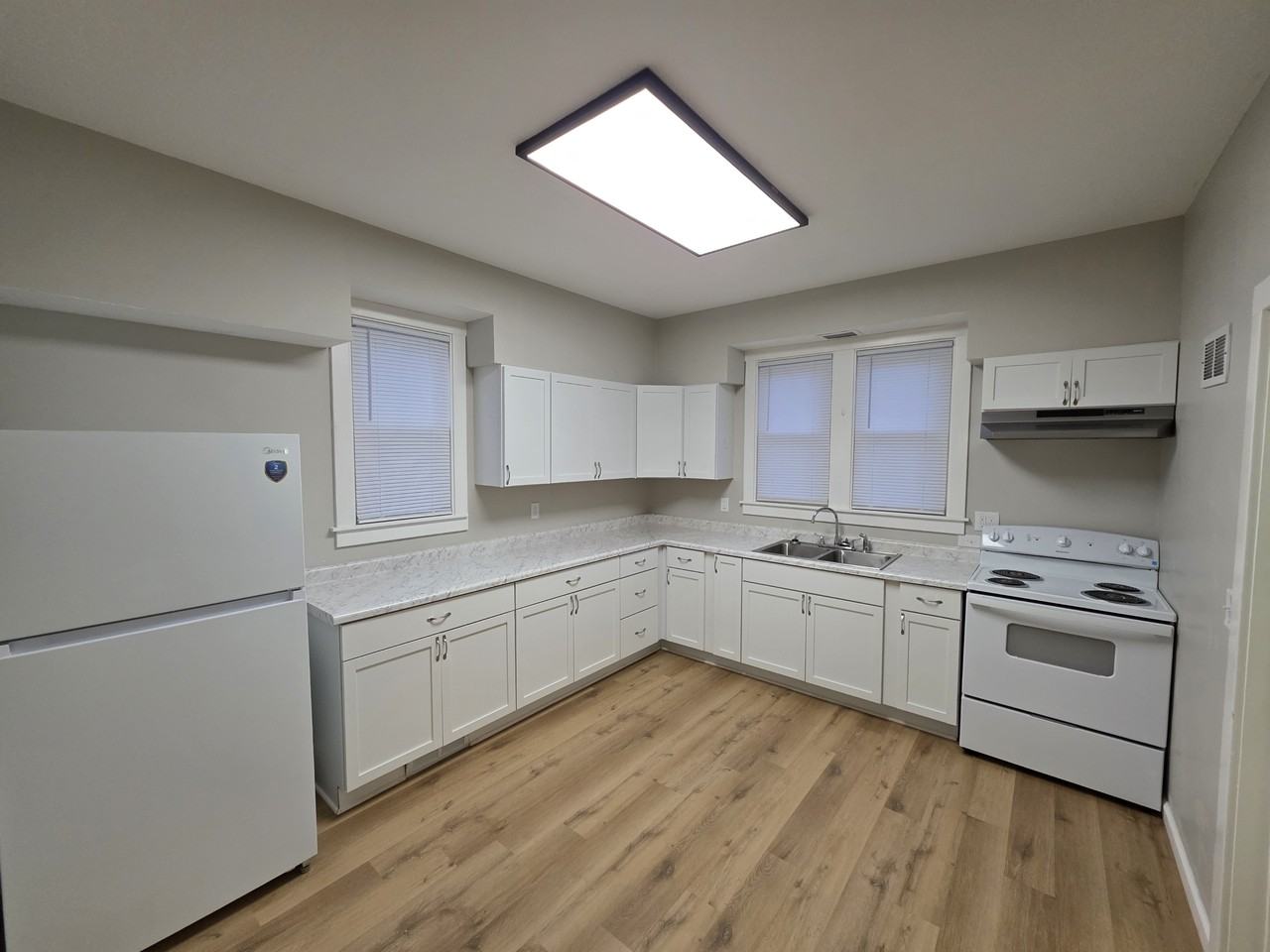 1310 N 2nd St - Photo 6 of 11