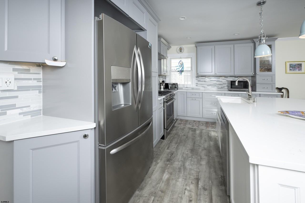 220 N 35th Ave - Photo 5 of 31