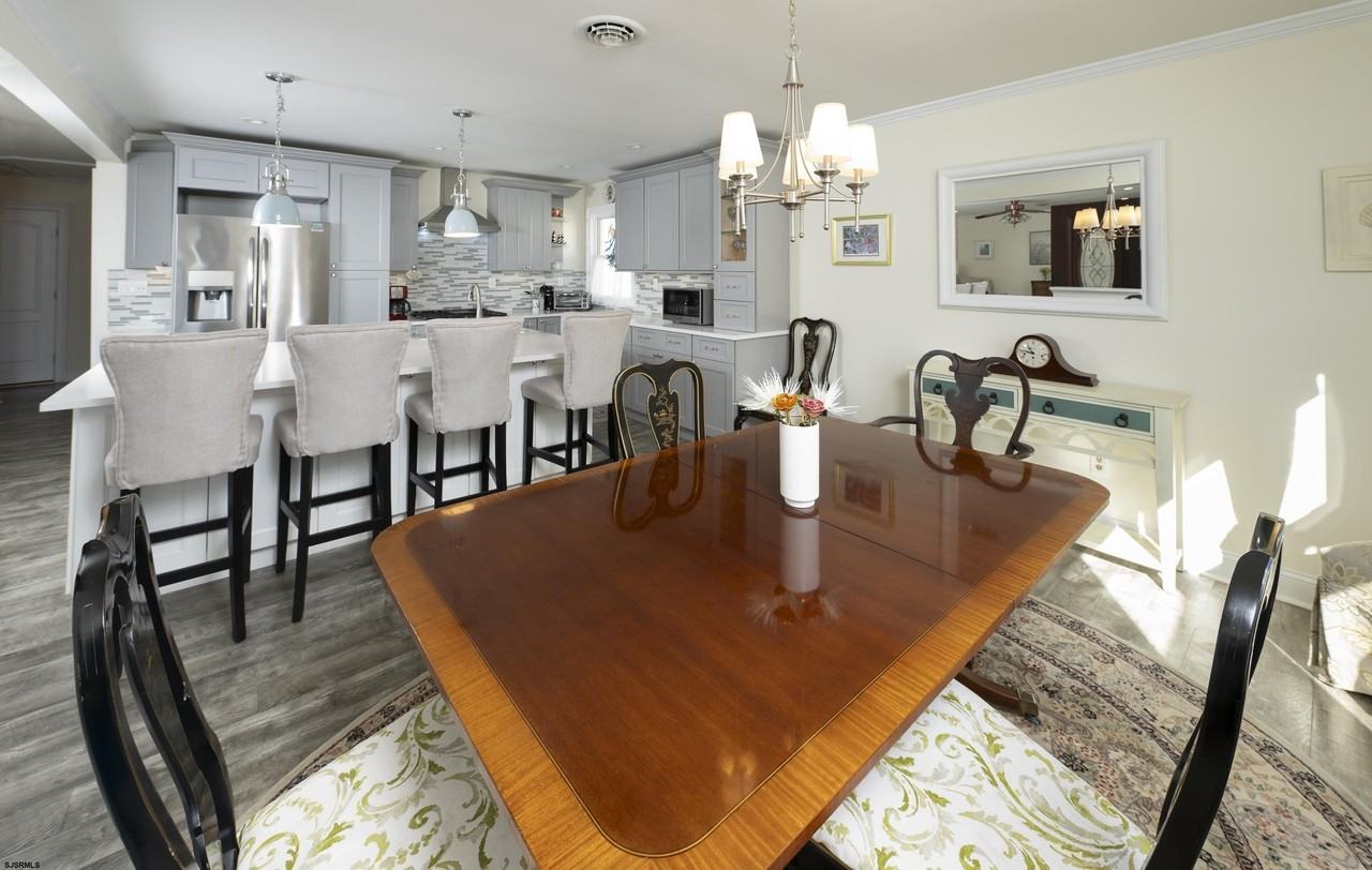 220 N 35th Ave - Photo 7 of 31