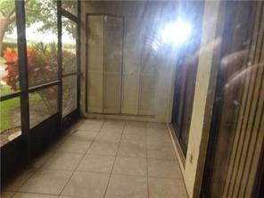 2401 Nw 49th Ter - Photo 4 of 50