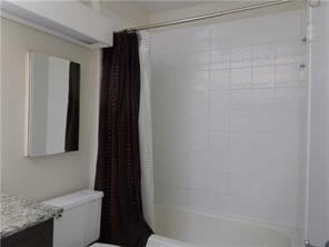 2401 Nw 49th Ter - Photo 5 of 50