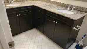 2401 Nw 49th Ter - Photo 7 of 50