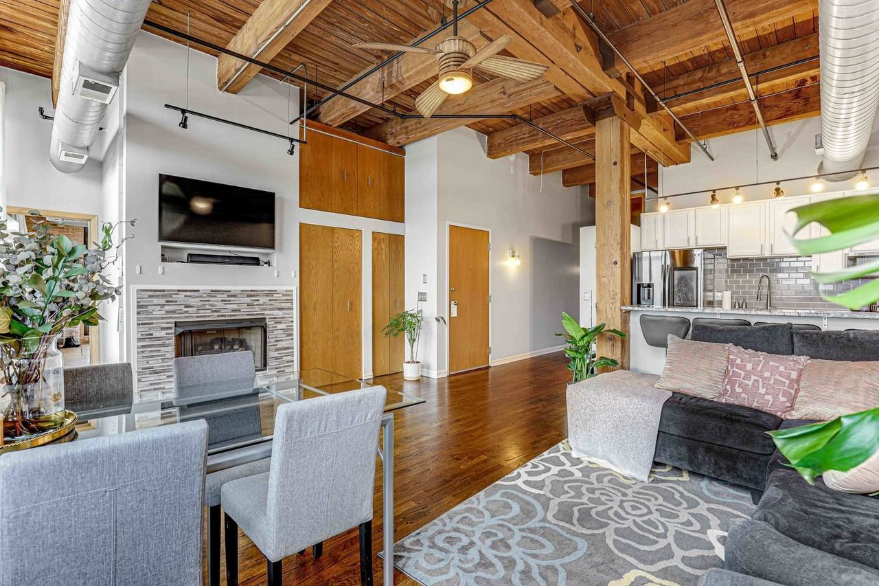 1250 W Van Buren St - Photo 2 of 15