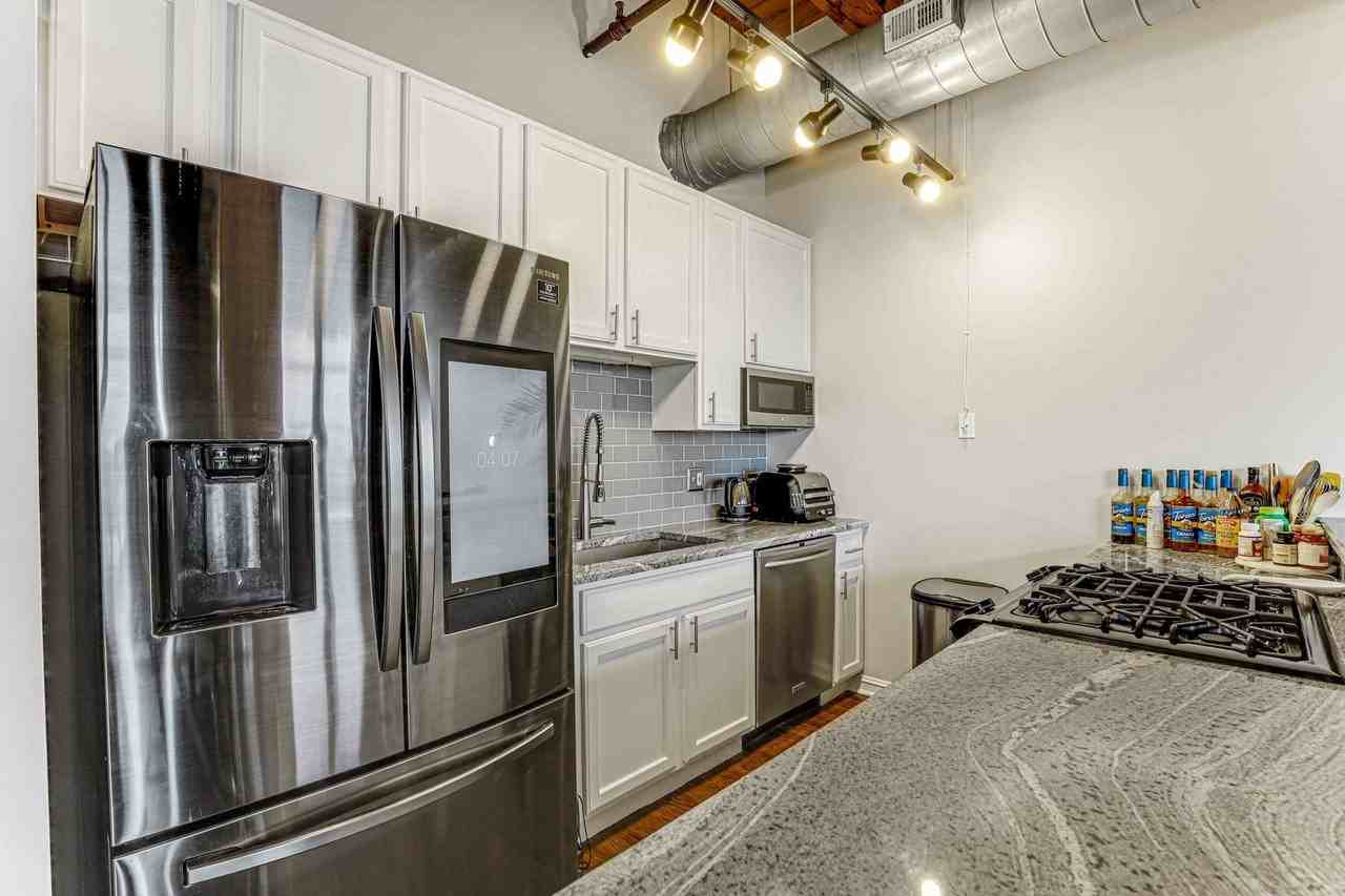 1250 W Van Buren St - Photo 7 of 15