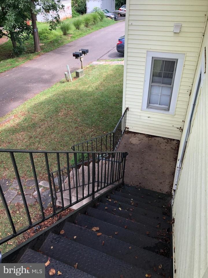 185 Main Street - Photo 3 of 35