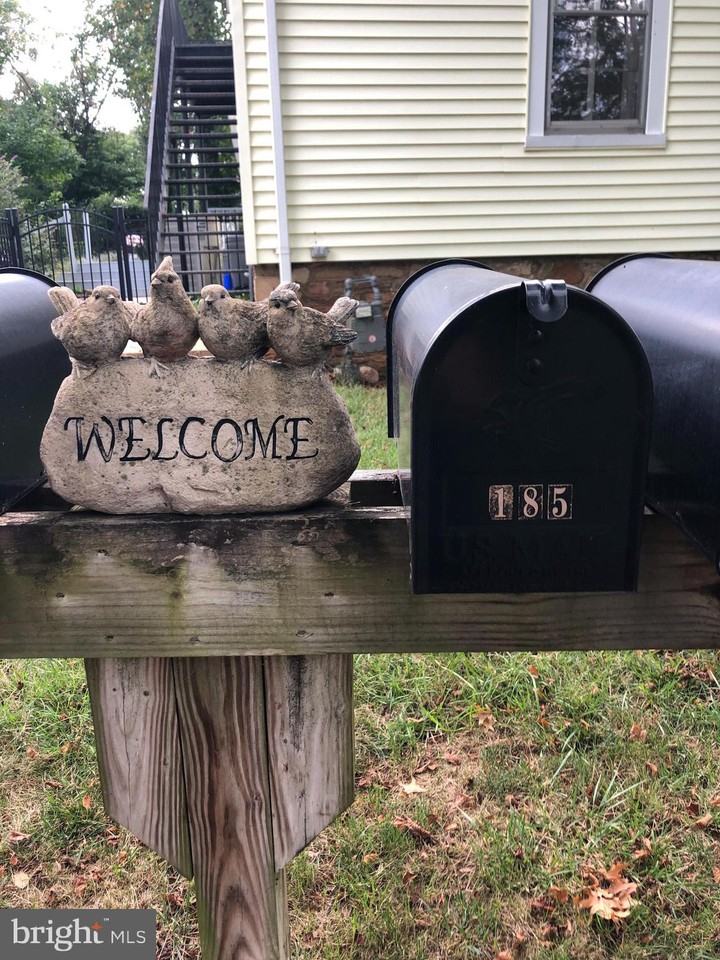 185 Main Street - Photo 5 of 35