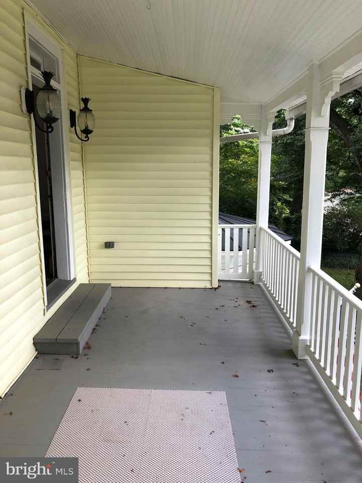 185 Main Street - Photo 7 of 35