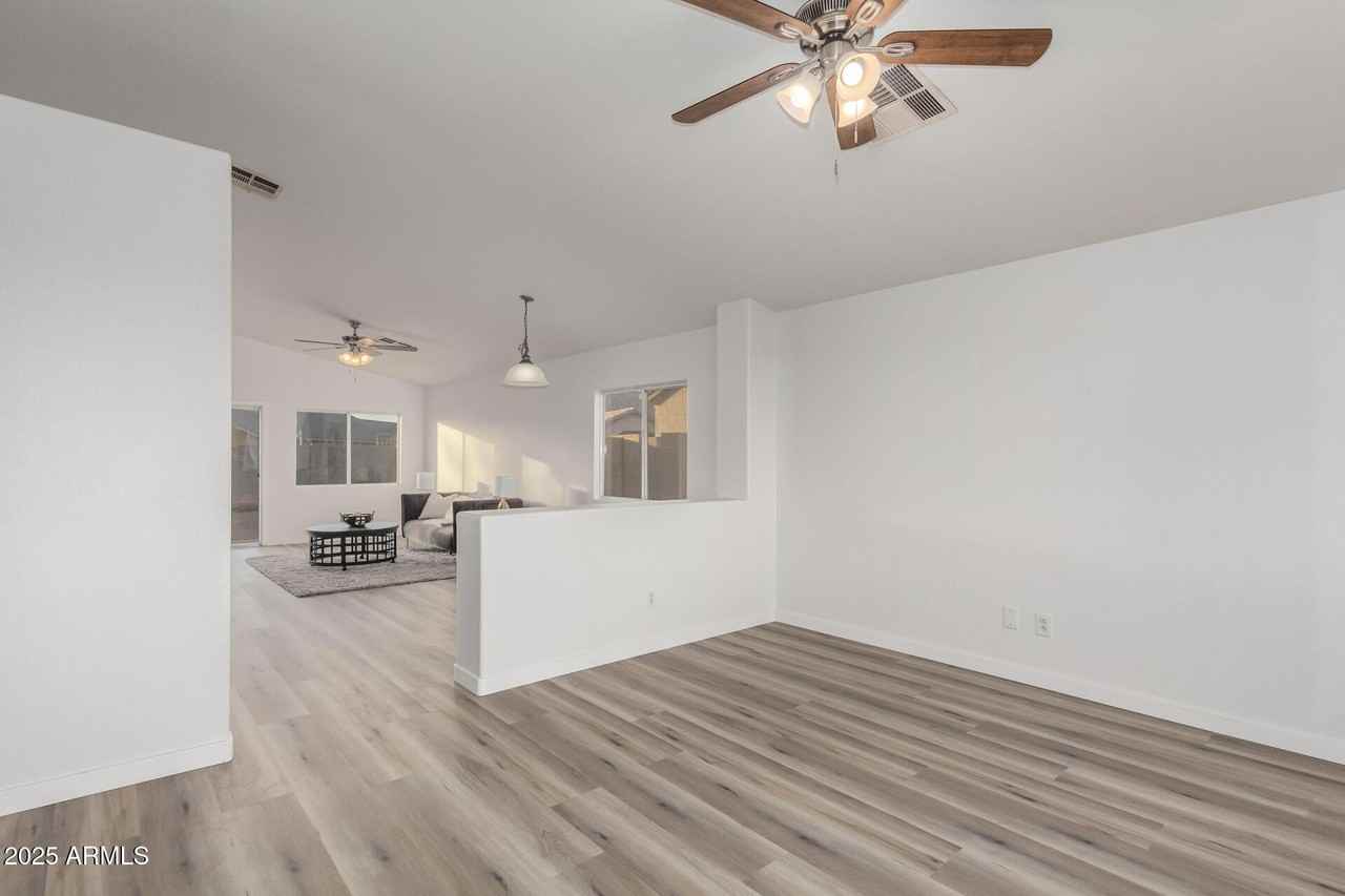 1952 N 103rd Dr - Photo 5 of 36