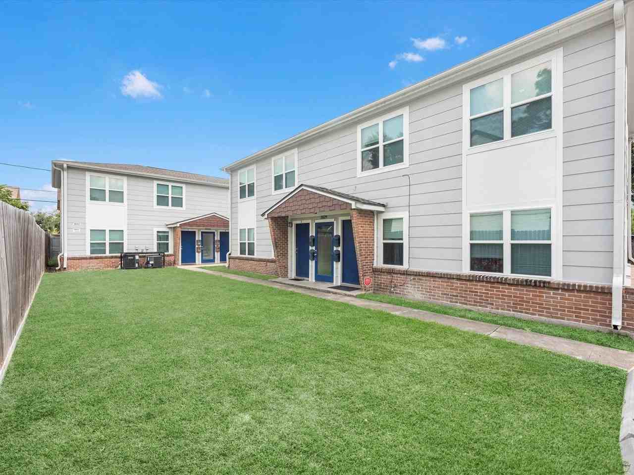 3025 Prospect St - Photo 3 of 18