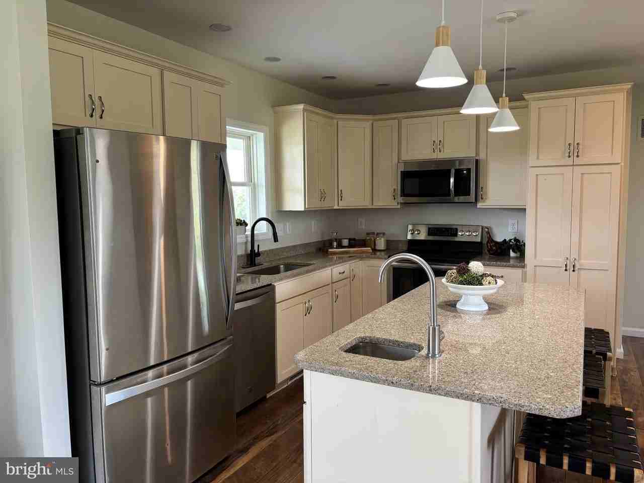 3745 Taneytown Rd - Photo 6 of 50