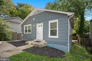 906 Elfin Ave - Photo 1 of 1