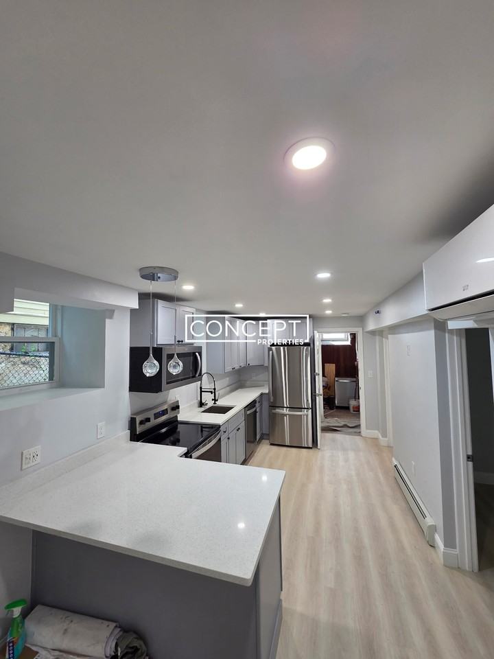 137 Centre St #B - Photo 4 of 18