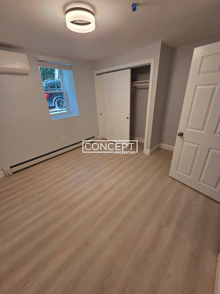 137 Centre St #B - Photo 6 of 18