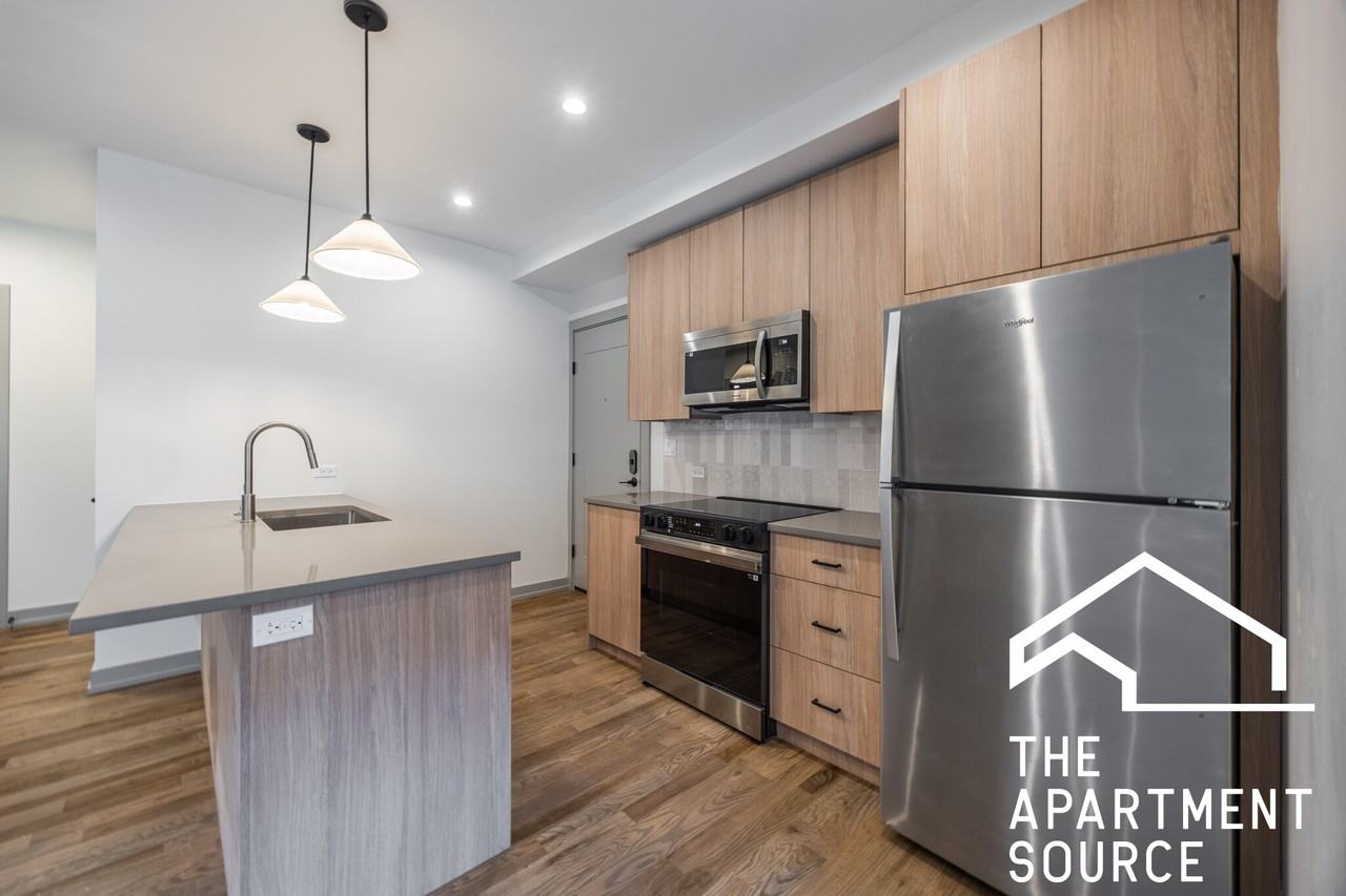 1333 W Estes Ave #1A - Photo 3 of 26