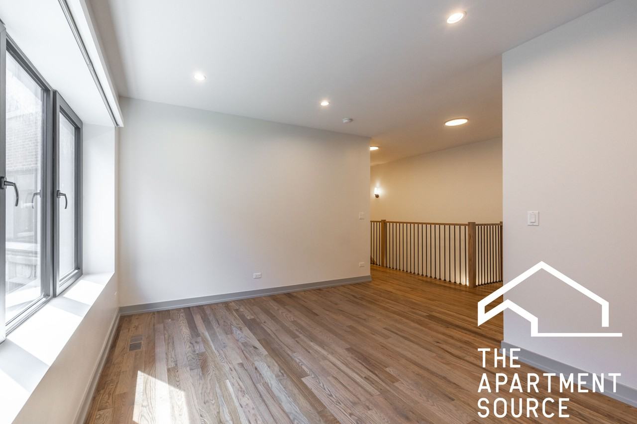 1339 W Estes Ave #1C - Photo 4 of 17