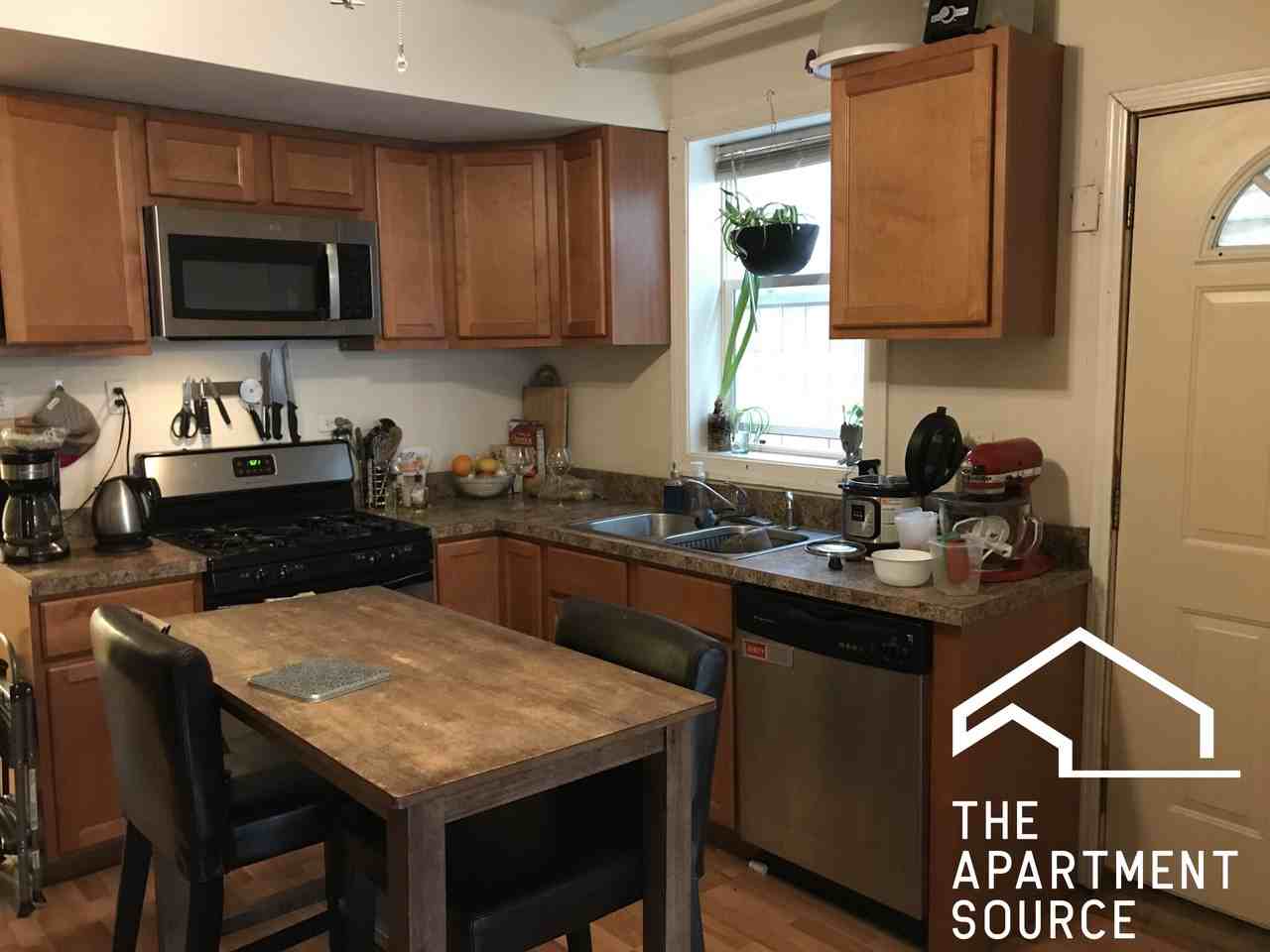2921 N Allen Ave #G - Photo 3 of 15
