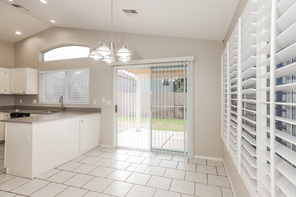 115 W Runion Dr - Photo 5 of 16