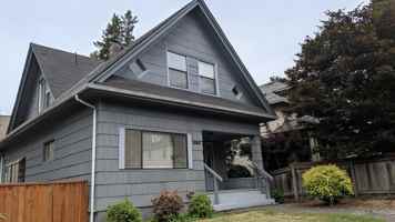 featured image of 3659 Interlake Ave N