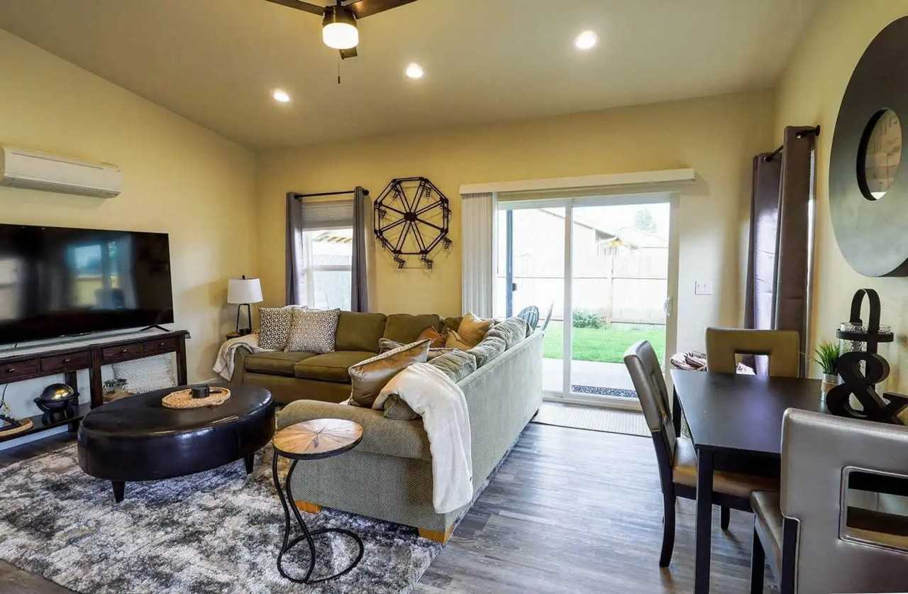 20021 Sagewood Ln Sw - Photo 2 of 15