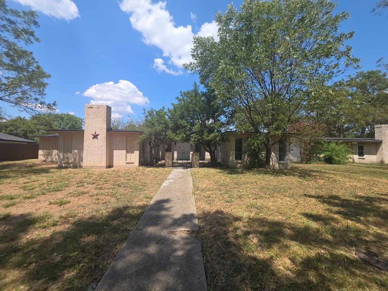 105 Elm Crest Dr - Photo 3 of 22