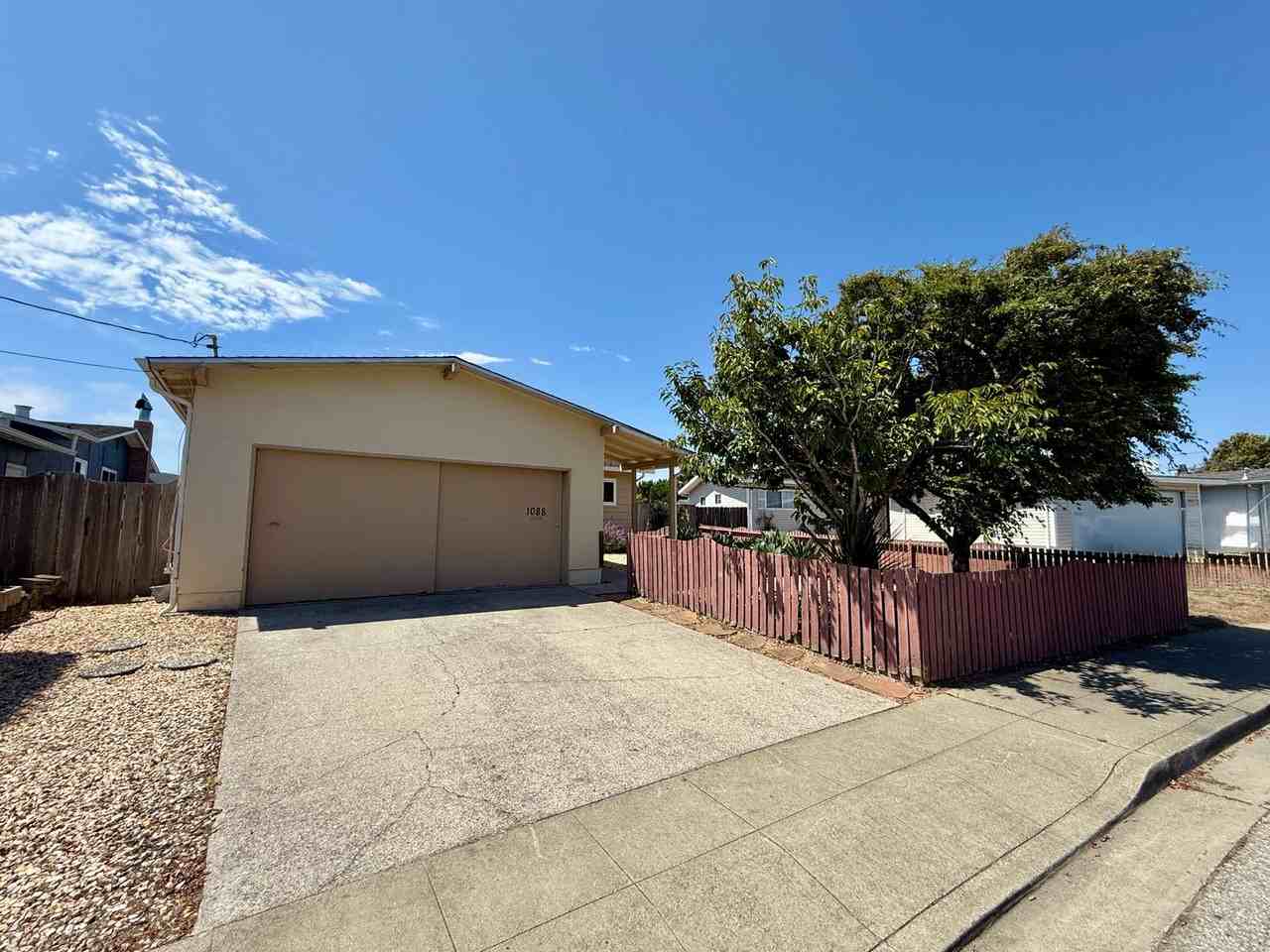 1088 Manzanita Dr - Photo 2 of 34