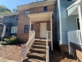 902 Creekside Dr - Photo 1 of 1