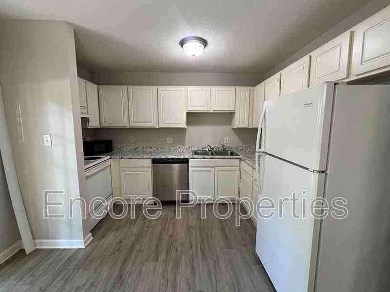 4826 Hollenden Dr #D - Photo 5 of 10