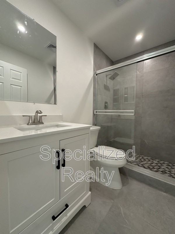 6731 Troost Ave #3 - Photo 7 of 10