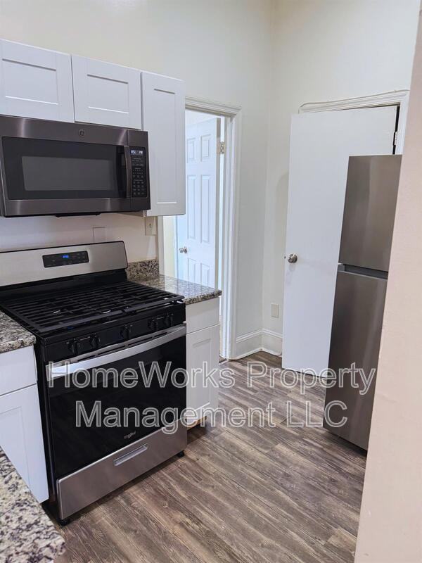 1824 Saint Paul St #1 - Photo 7 of 15