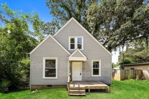 featured image of 518 W 20th St