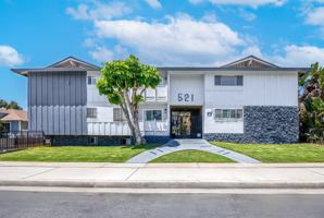 featured image of 521 W Hyde Park Blvd