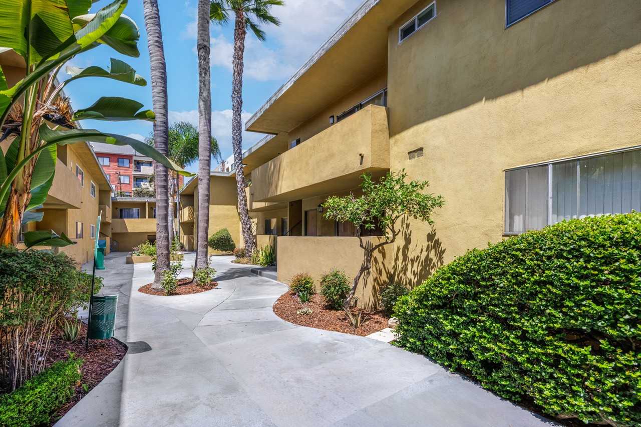 The Reef - Photo 2 of 24