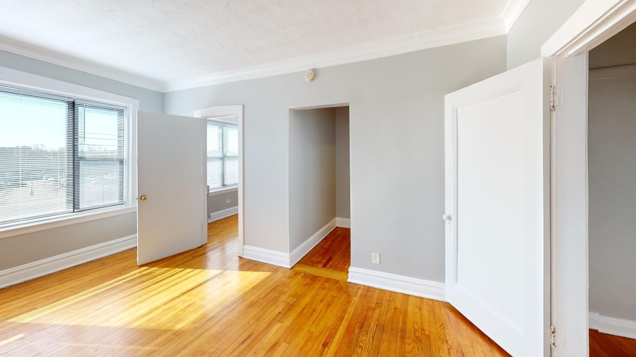 4850 W North Ave - Photo 4 of 10