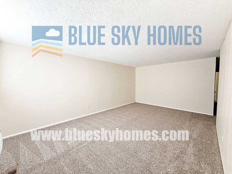 1623 S Joyce St - Photo 2 of 13