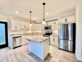 featured image of 1616 Marina Way