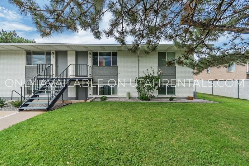 689 Nw #C - Photo 3 of 19