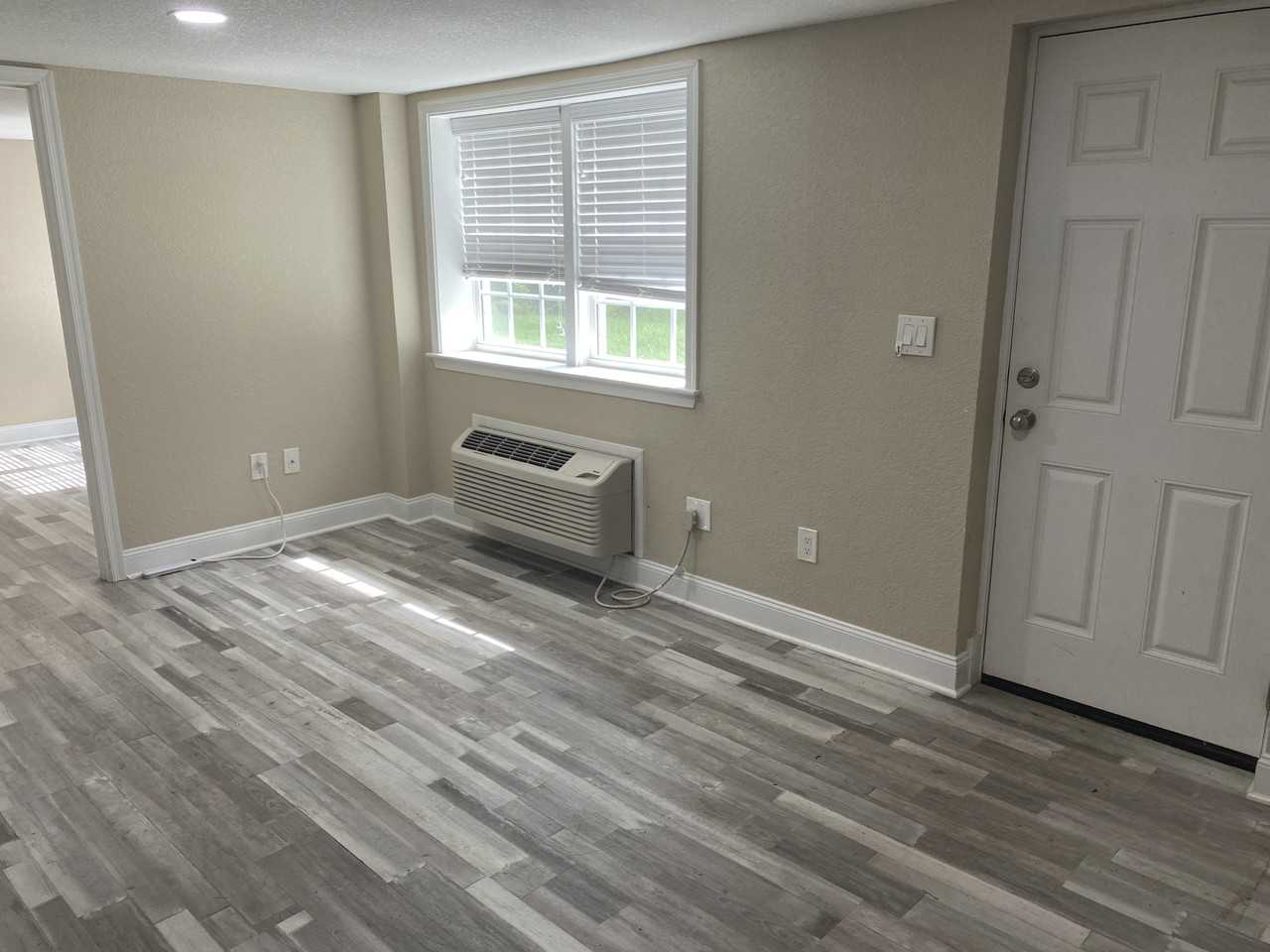 578 Harrop Ln #1 - Photo 4 of 18